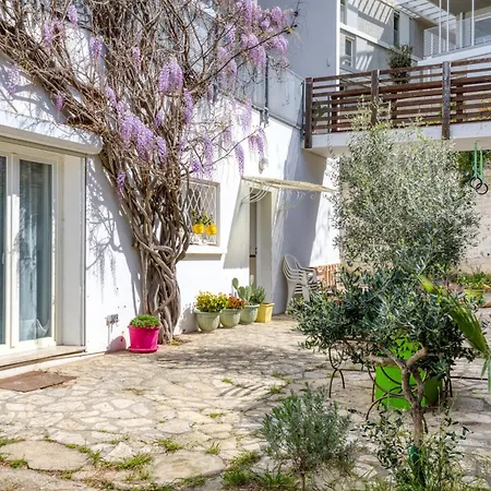 Maison De La Holiday home